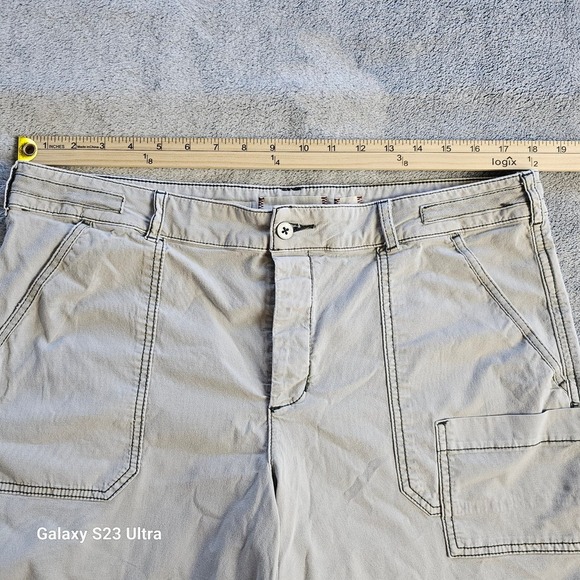 Hei Hei women's sz 32 light gray with darker green stitching, the wander… - Picture 5 of 8